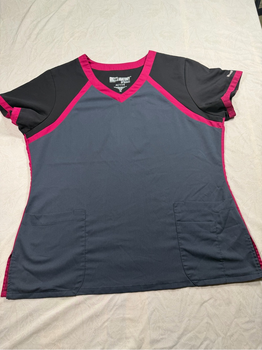 Grey’s Anatomy Active Scrub Top XL Gray Pink Colorblock Nursing Uniform